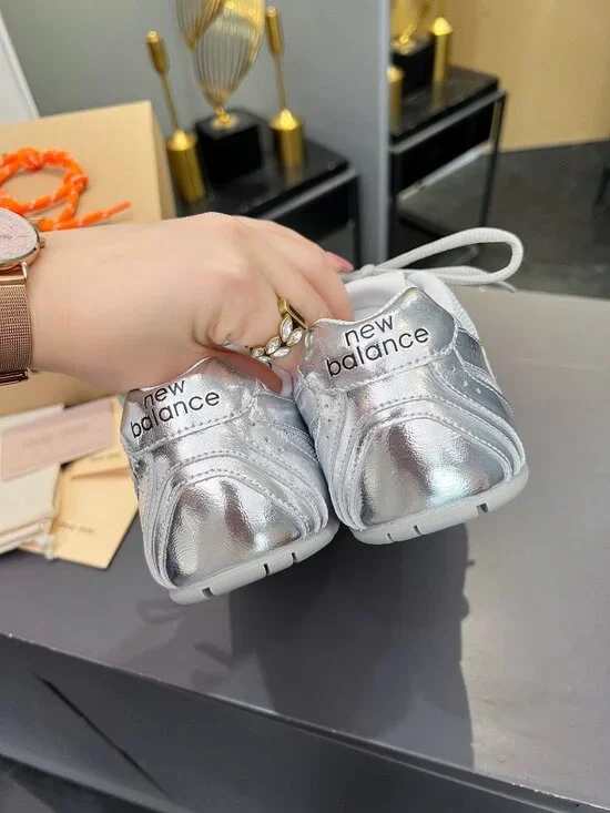 💯Authentic New Balance X Miu Miu 530 Sneakers - Picture 2 of 7